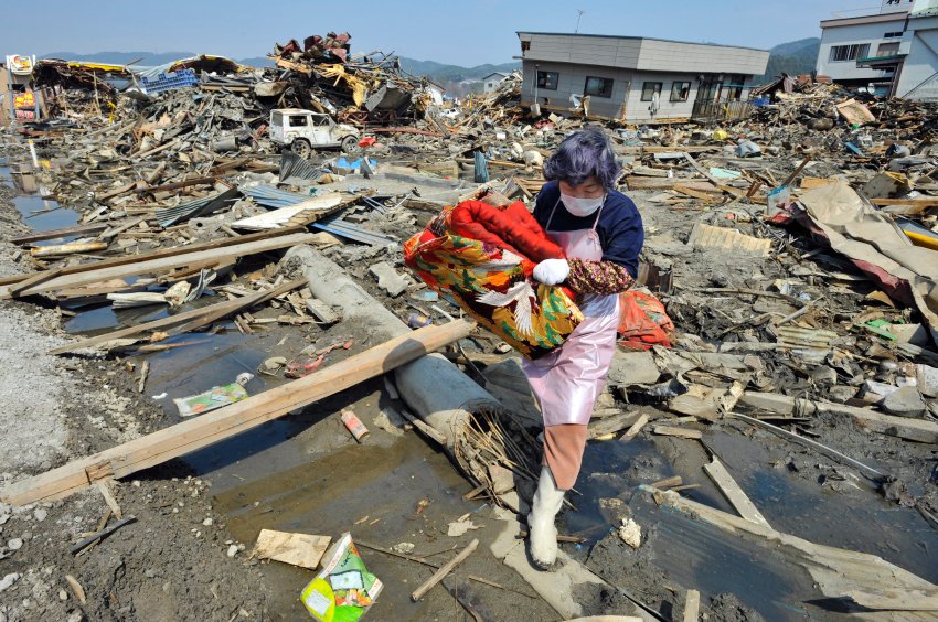 Землетрясение 10 баллов последствия. 10 Ноября землетрясении. Япония угрожает